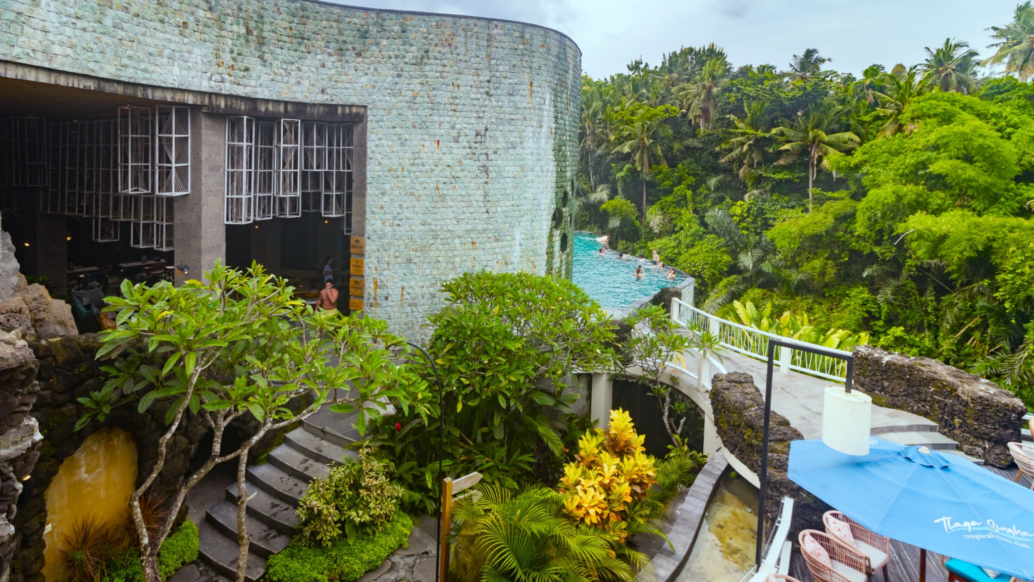 Bali Rejuvenation: Spa, Swim & Sunset Dining Tour